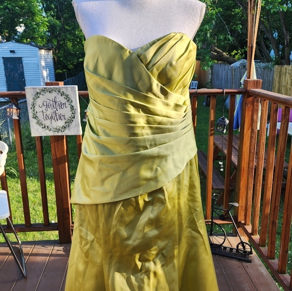 Alfred Angelo green Floor Length Strapples Satin gown fit XL + - Picture 11 of 15